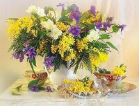 Без бренда «Букет из мимозы и колокольчиков в вазе» в Белгороде  в интернет-магазине  Без бренда «Букет из мимозы и колокольчиков в вазе» в Белгороде