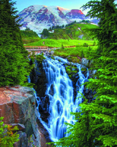 Водопад прозрачной воды